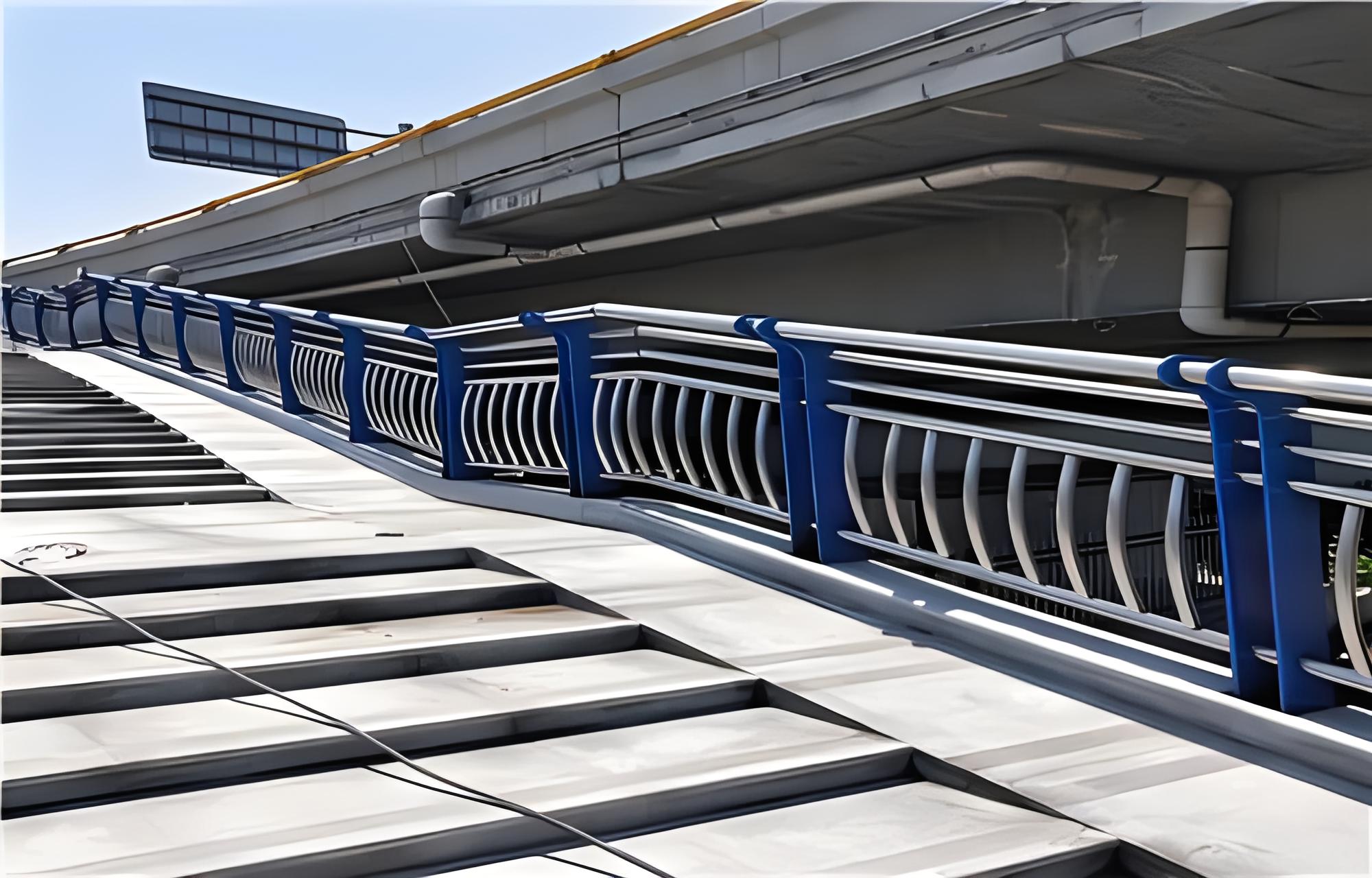 伊春不锈钢桥梁护栏维护方案：确保安全，延长使用寿命